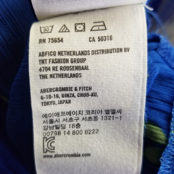 Blue Abercrombie and Fitch size L top - Picture 5 of 7